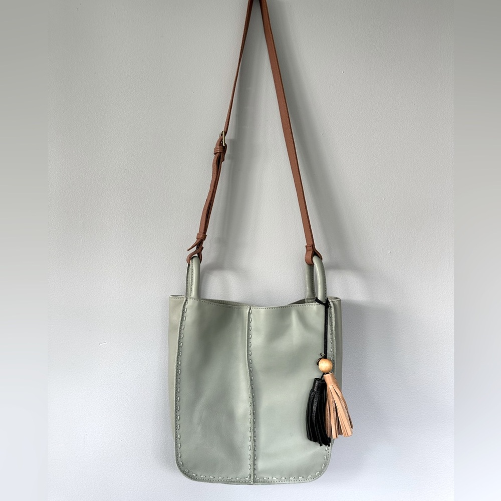 NWOT The Sak Los Feliz Leather Crossbody Meadow Light Green